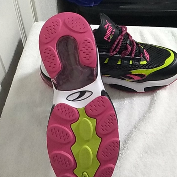 Puma Ladies Stylish Sneakers - Picture 4 of 6